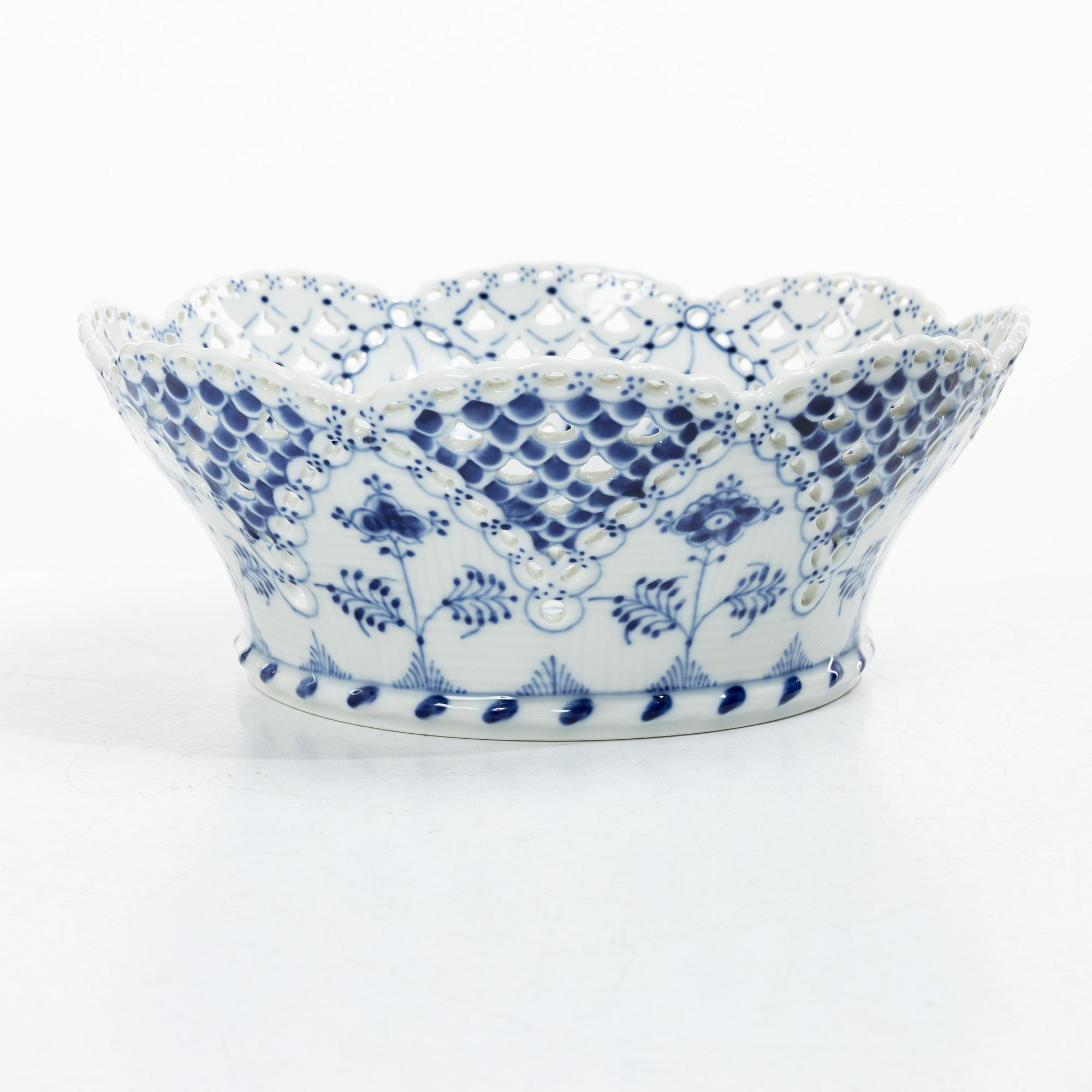 Royal Copenhagen, A "Musselmalet full lace" (blue fluted full lace) porcelain chestnut bowl, model 1061, 1969-73.