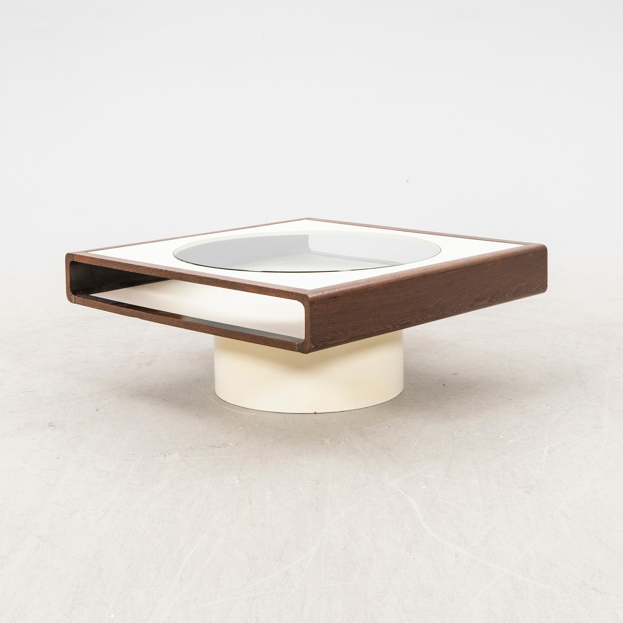 A 1970s Spectrum coffe table.