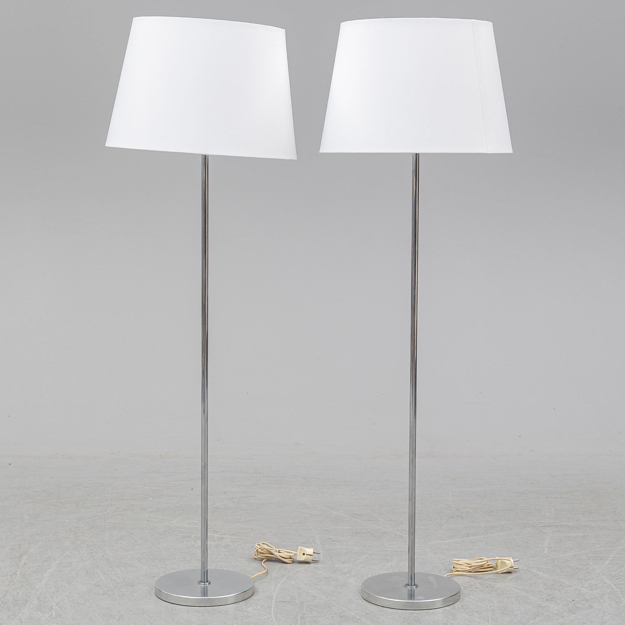 A pair of chrome standard lights from Bergbom.