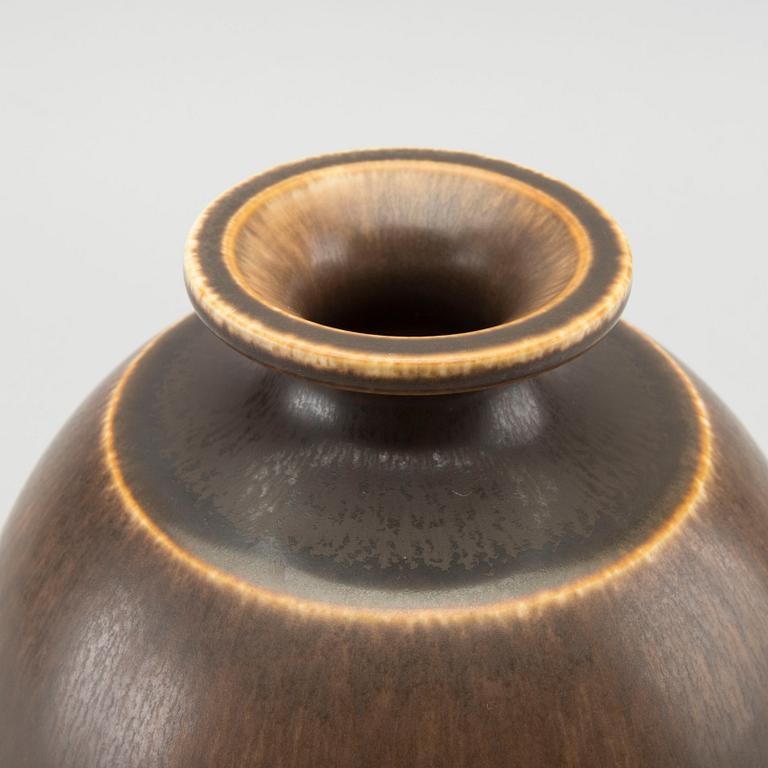 BERNDT FRIBERG, a stoneware vse 1965.