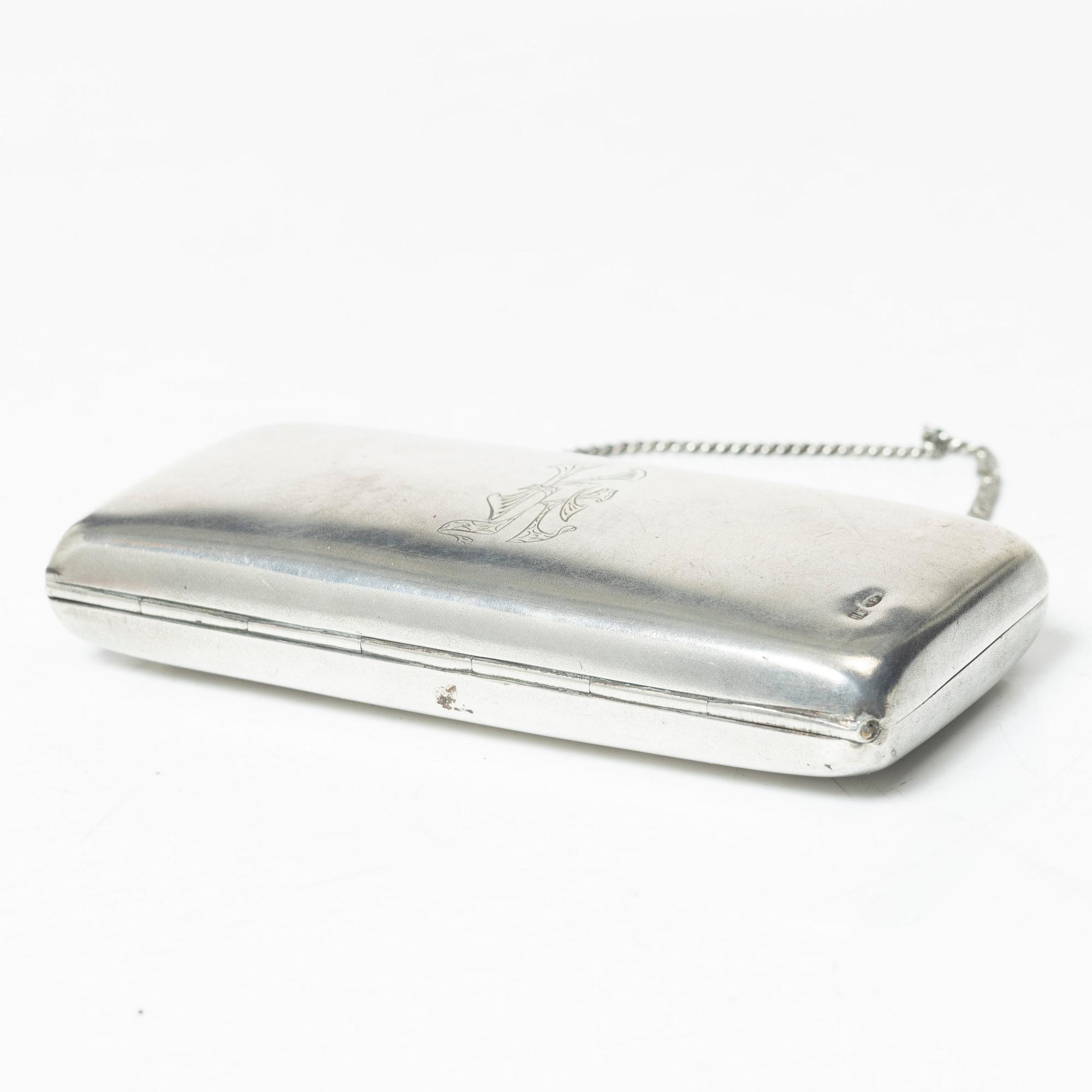 A Russian silver purse, Moscow, 1908-26.