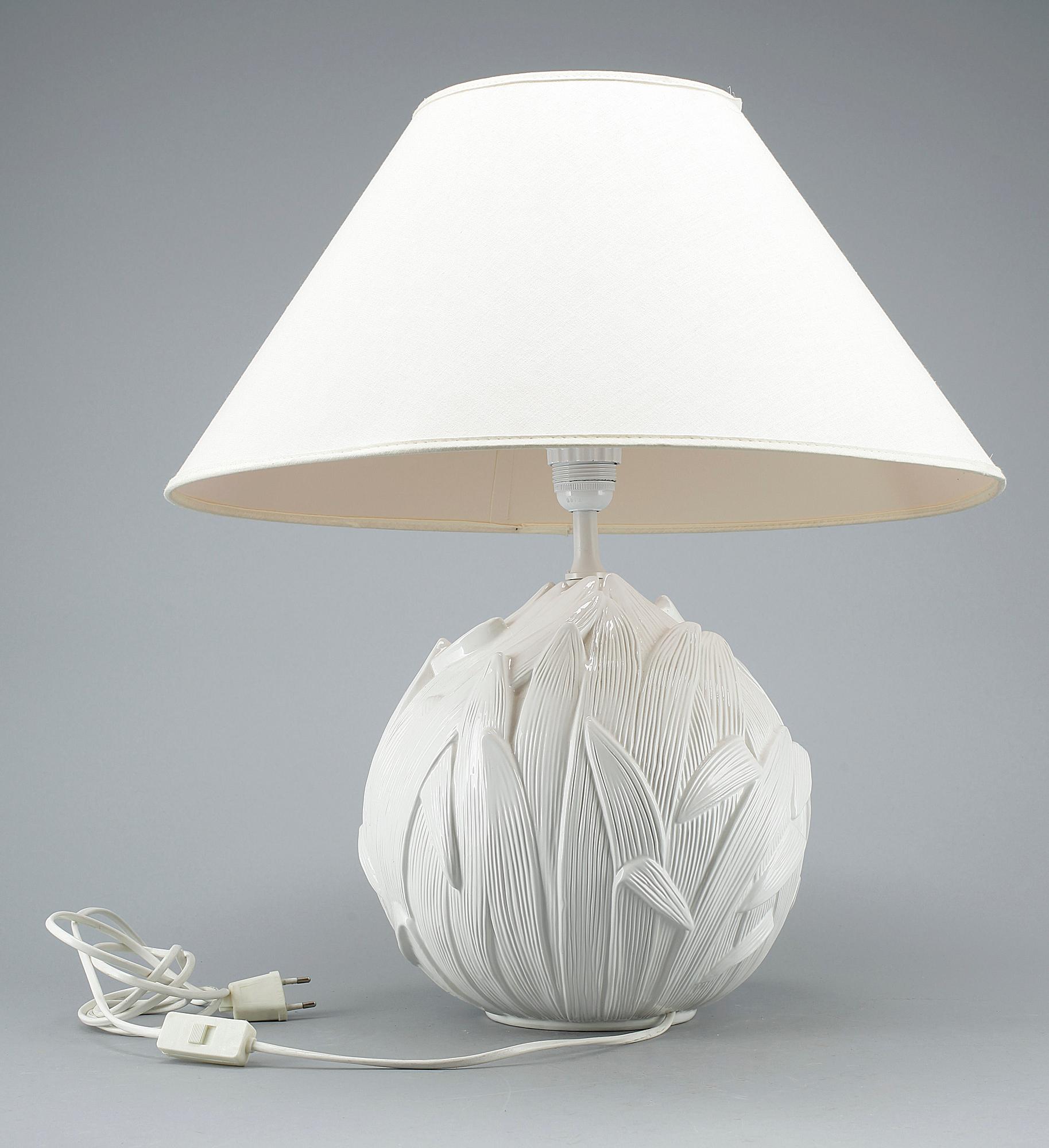 BORDSLAMPA, keramik, 1900-talets andra hälft.