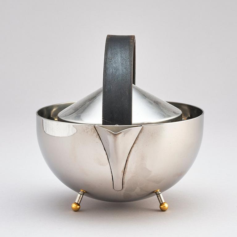 Richard Sapper, & Carsten Jörgensen, a water- and tea boiler, Alessi and Bodum, late 20th century.
