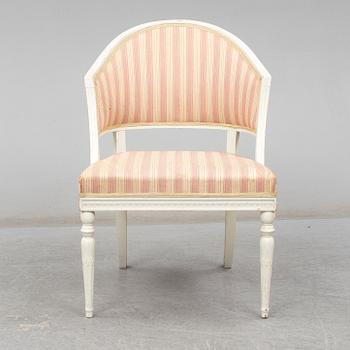 BALJFÅTÖLJ, sengustaviansk stil, 1920-tal.