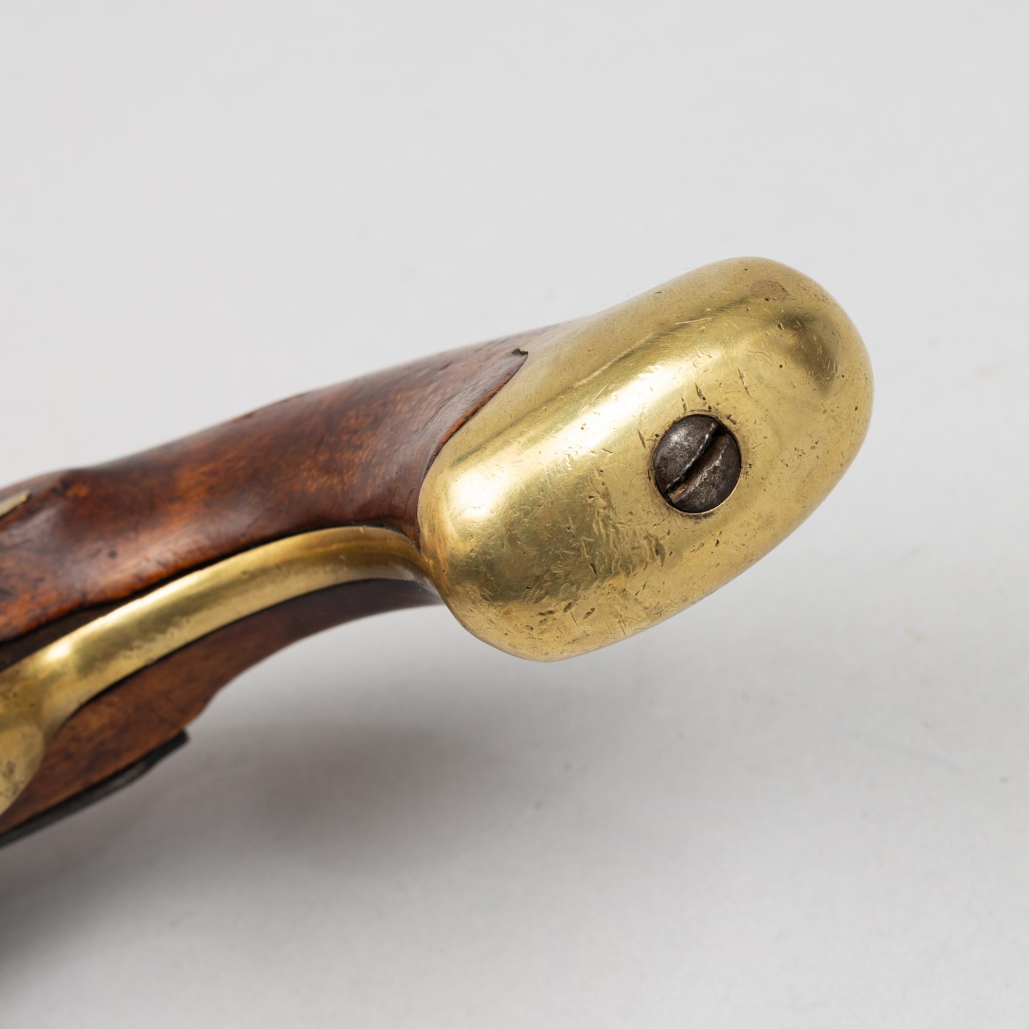 Slaglåspistol, möjligen svensk, 1800-tal, ändrad från flintlås.