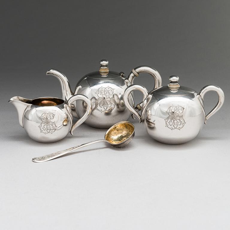 A Russian 4-piece silver tea set in original box, Saint Petersburg 1894. Unidentified master, C.A.