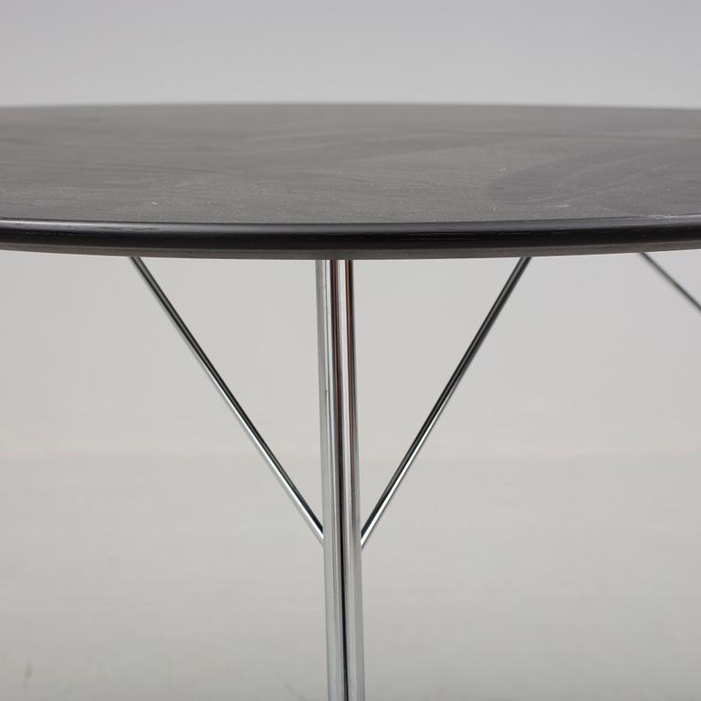 BORD, Arne Jacobsen, Fritz Hansen, 2002.