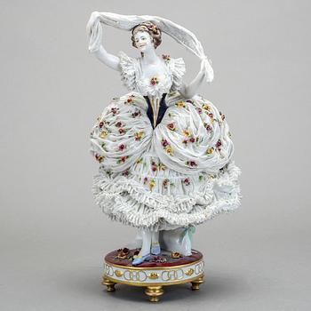 FIGURIN, porslin, 1900-talets första hälft.