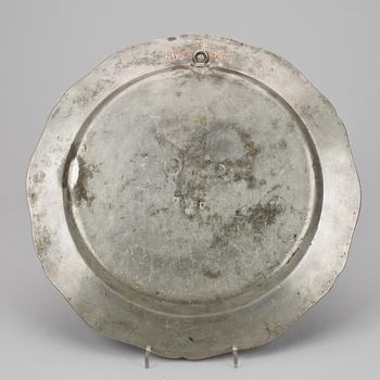 FAT, tenn, Gudmund Östling, Vimmerby 1771. Rokoko.