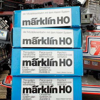 PARTI MÄRKLIN, lok, räls, transformator och vagnar.