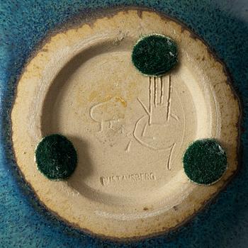 Stig Lindberg, two stoneware bowls, Gustavsberg Studio 1963-64.