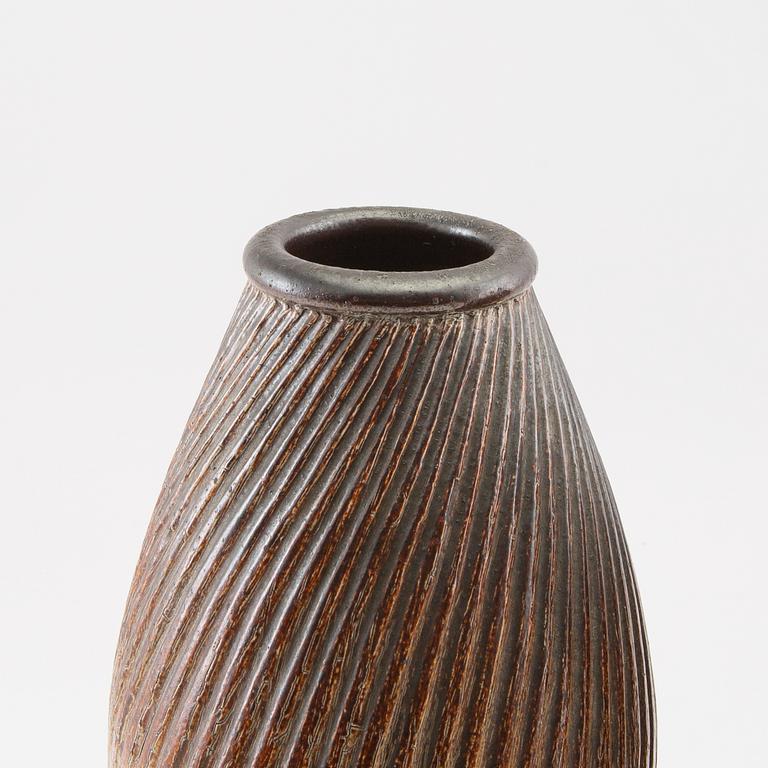 Arthur Andersson vaser 2 st Wallåkra stengods 1900-talets mitt.