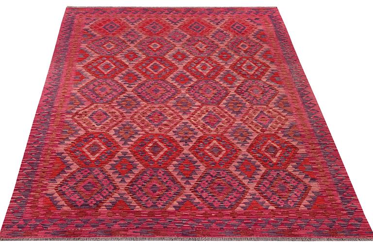 A Kilim carpet, c. 295 x 200 cm.