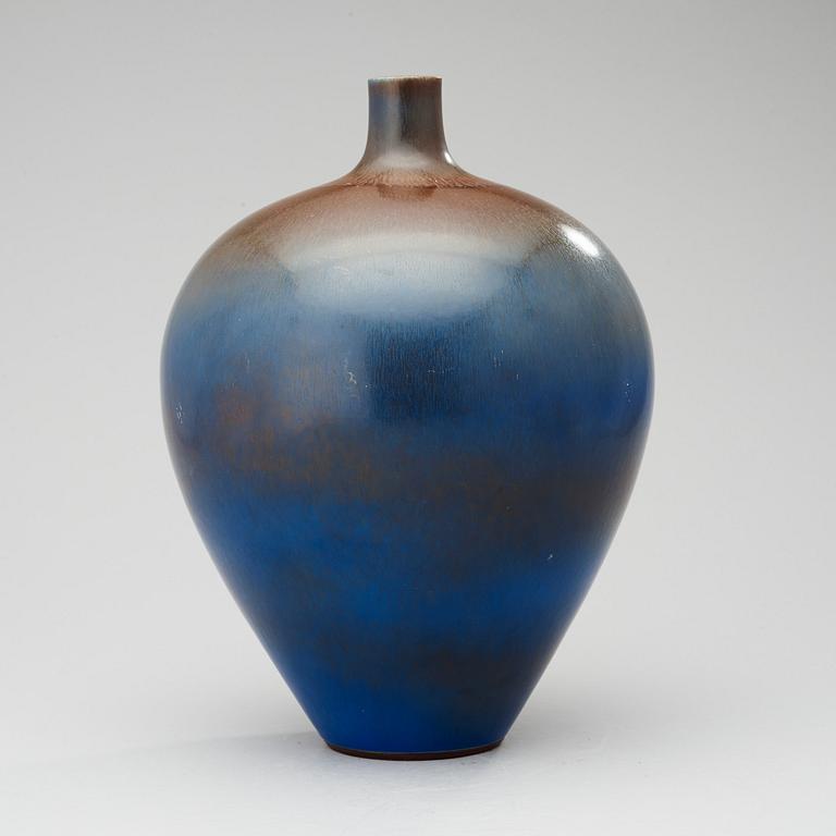 A Berndt Friberg stoneware vase, Gustavsberg Studio 1954.