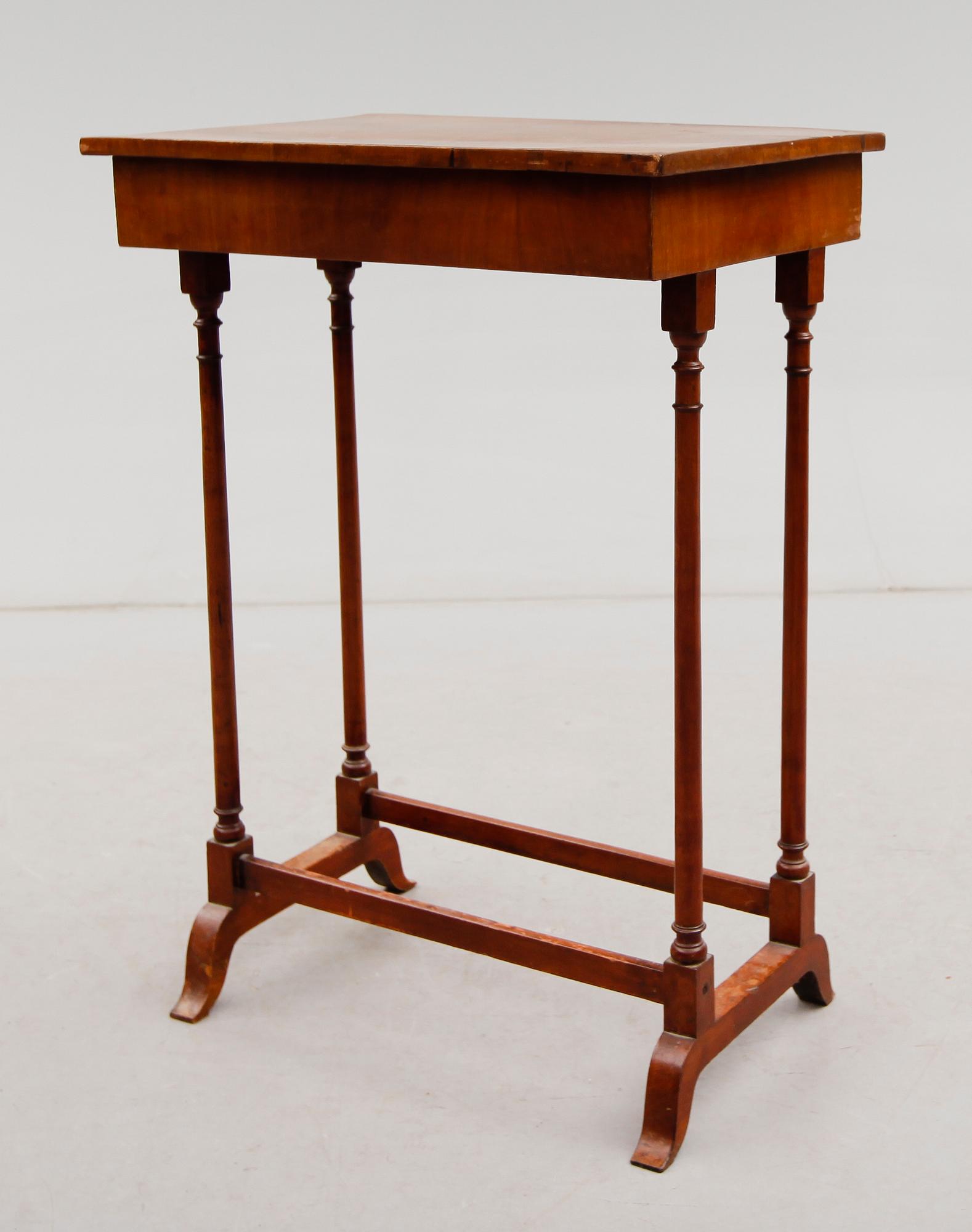 BORD, senempire, 1800-talets mitt.
