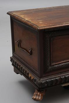 CASSONEKISTA, 1600/1700-tal.