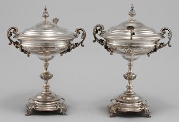 SOCKERSKÅLAR, ett par, nysilver, A G Dufva, omkring sekelskiftet 1800/1900.