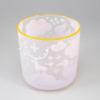 BERTIL VALLIEN, a glass bowl from Boda Åfors.
