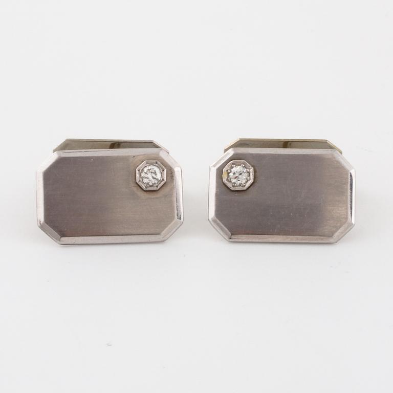 A pair of brilliant cut diamond cufflink by Gustav Dahlgren & Co, Malmö, 1945.