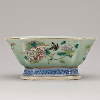 SKÅL, porslin, Kina 1900-tal.