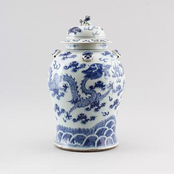 LOCKURNA, porslin, Kina, Qingdynastin, 1800-tal.