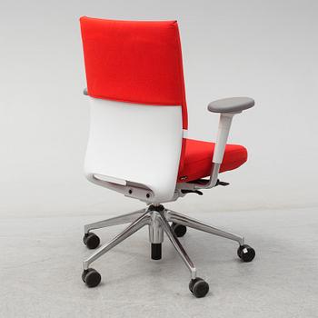 An 'Axess Plus Chair' by Antonio Citterio for Vitra.