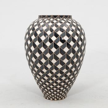 Bente Brosböl Hansen, floor vase signed.