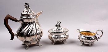 KAFFESERVIS, 3 delar, silver. Rokokostil K Andersson Stockholm 1941.