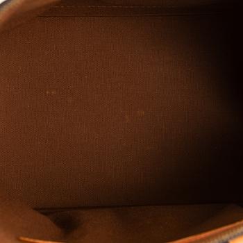 Louis Vuitton, a monogram 'Alma' handbag.