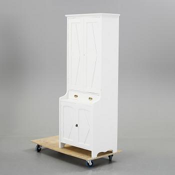 SKÅP, gustaviansk stil, 1900-talets början.