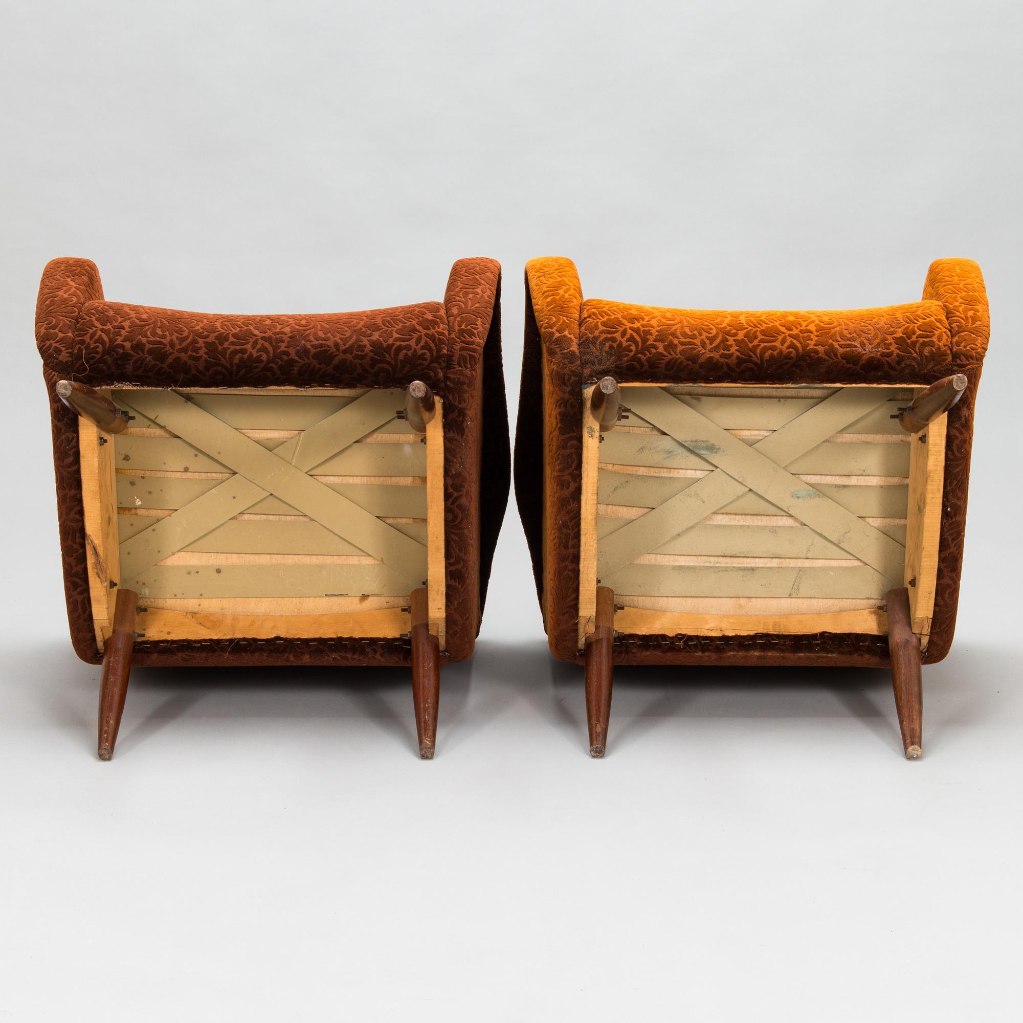 Kurt Hvitsjö, a par of mid-20th century '461' armchairs for Isku.