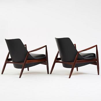 Ib Kofod-Larsen, fåtöljer, ett par "Sälen", Olof Perssons Fåtöljindustri (OPE), Jönköping, 1950-60-tal.