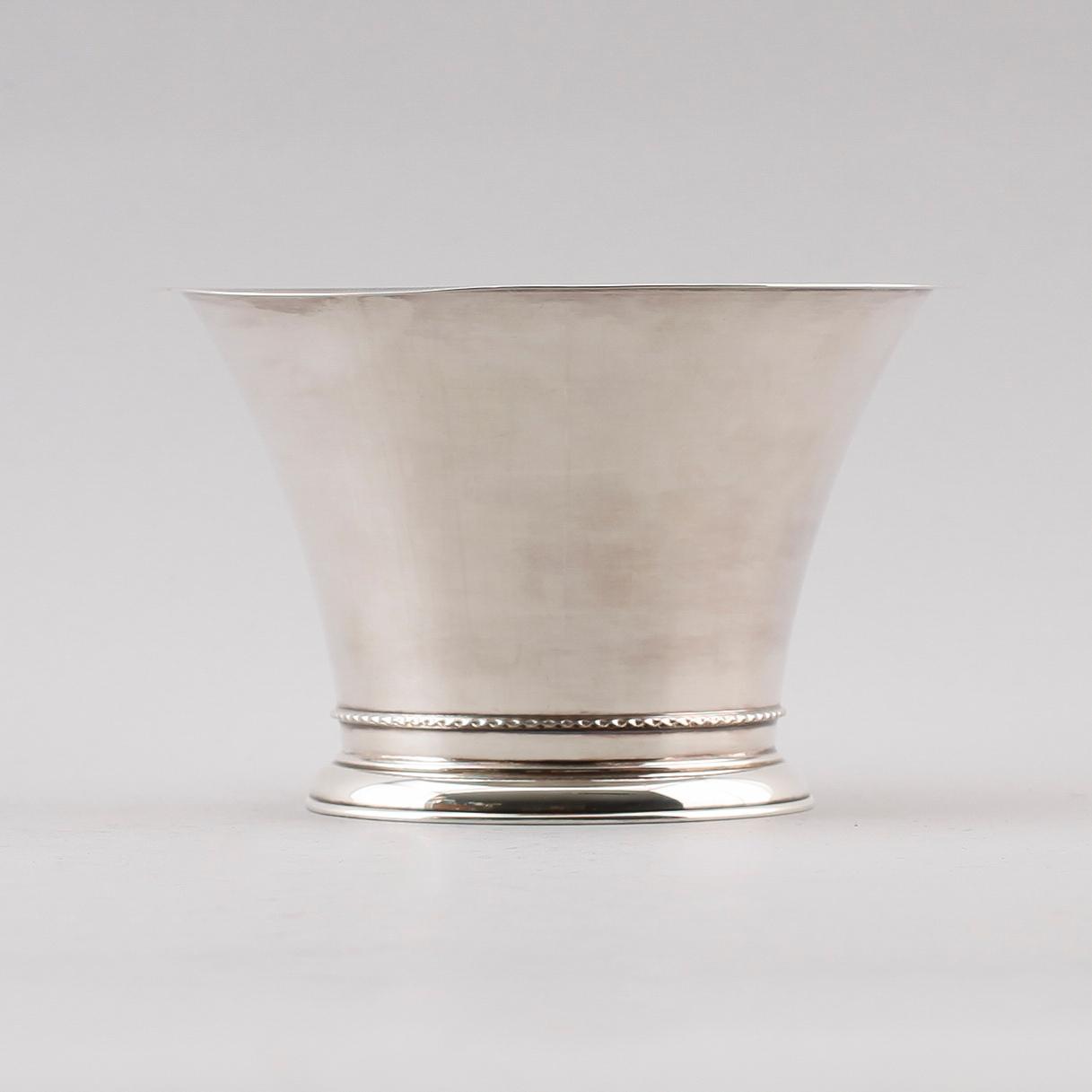 SKÅL, silver, GAB, Stockholm 1951. Vikt ca 164 g.