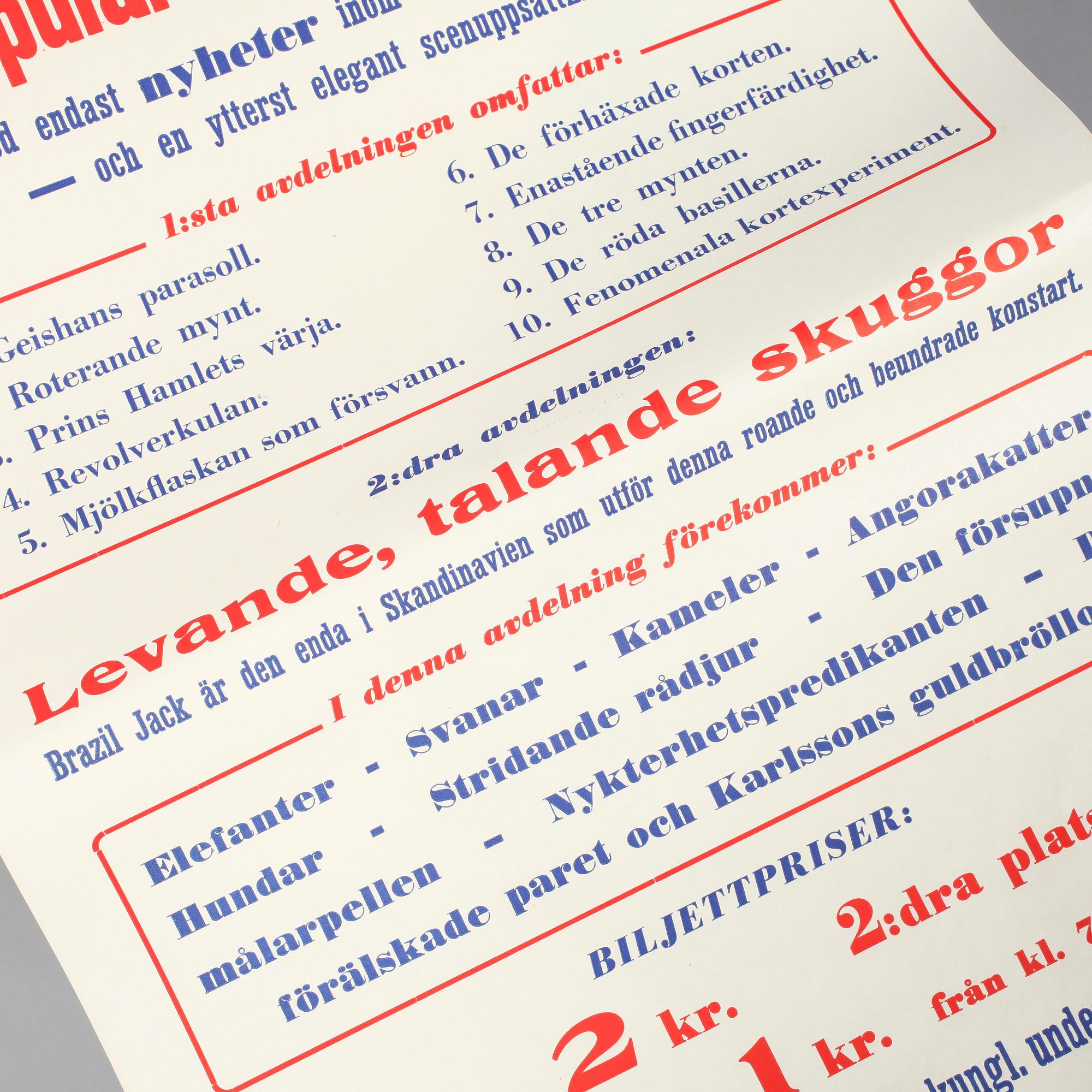 BÄNKAR, ett par, omkring 1900-talets mitt.