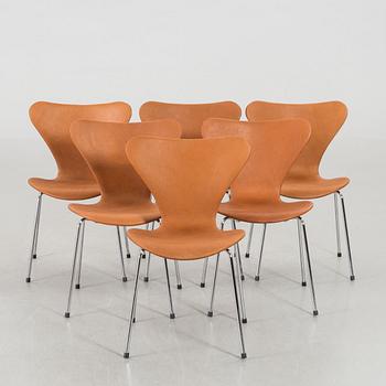 ARNE JACOBSEN, 6 st stolar, "Sjuan", Fritz Hansen.