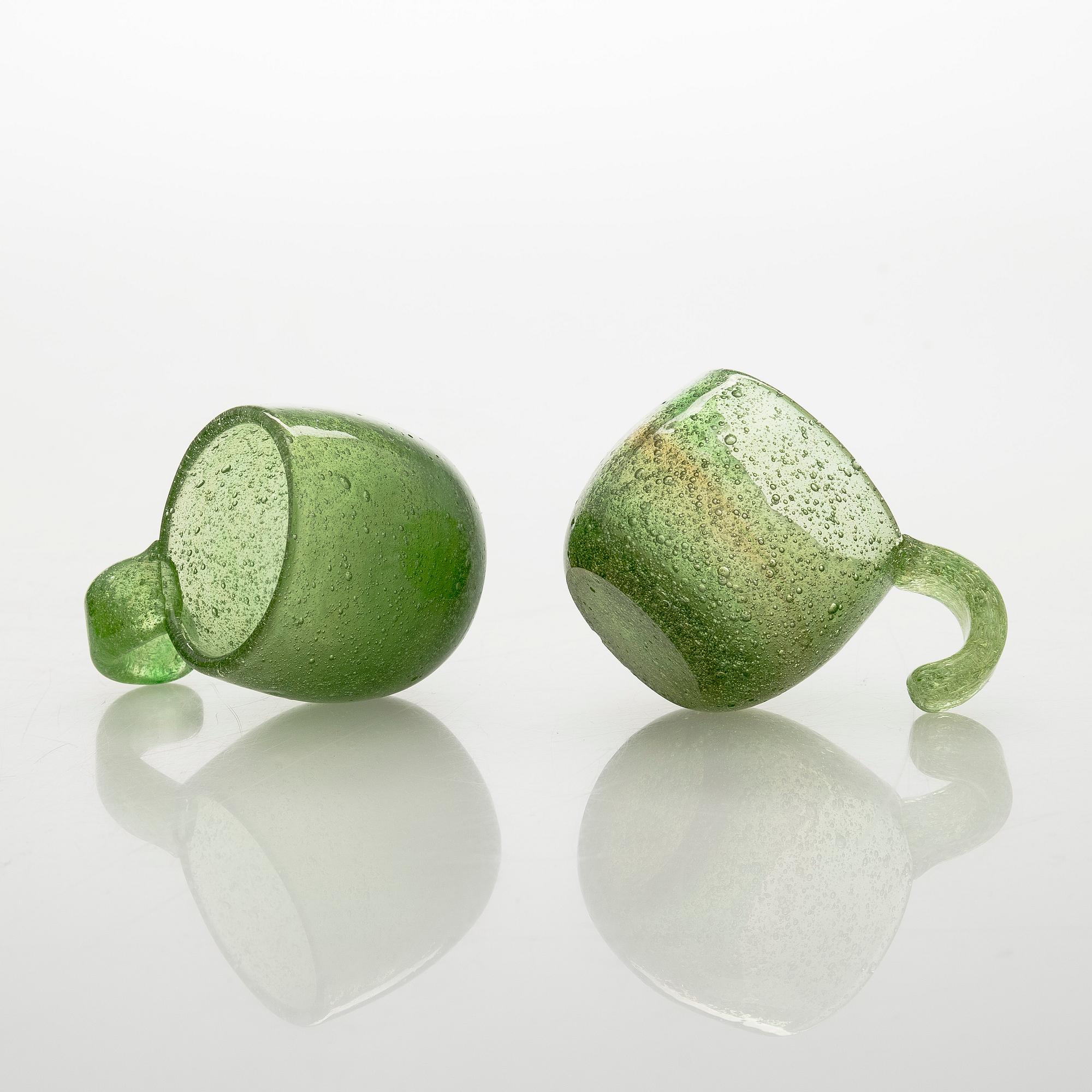 Oiva Toikka, boolimalja ja 7 lasia, "Iglu", signeerattu Oiva Toikka NNuutajärvi Notsjö, 1973-75.