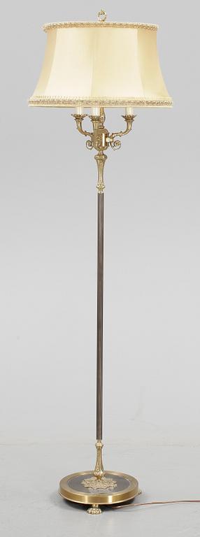 GOLVLAMPA, 1900-talets första hälft.