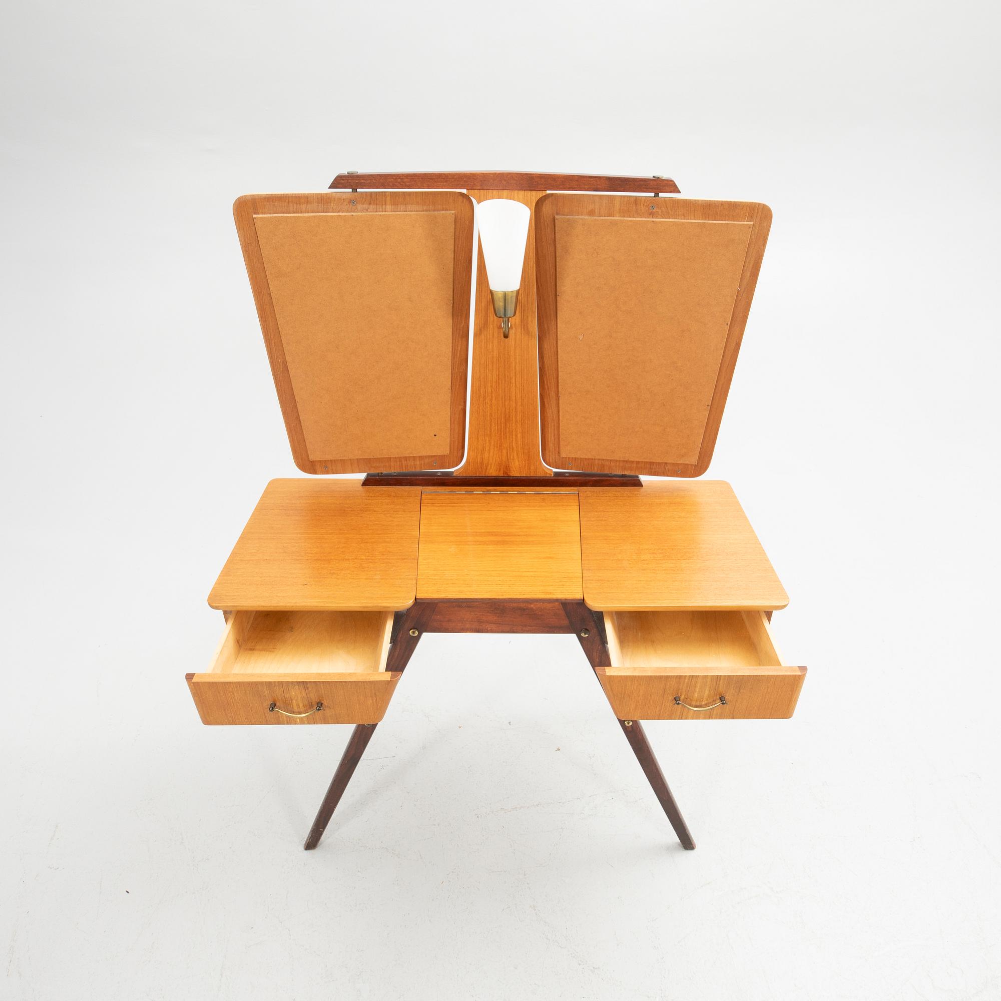 Dressing table, mid-20th century.