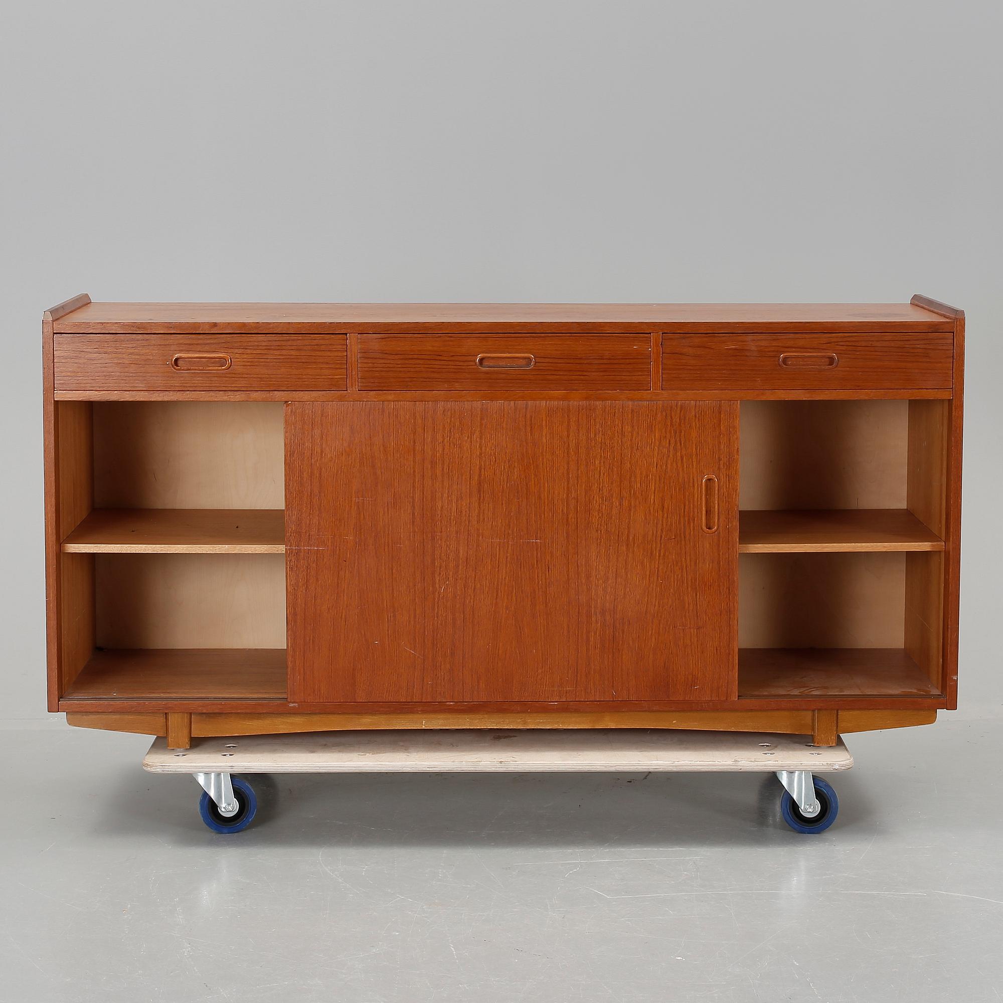SIDEBOARD, teak, 1900-talets mitt.