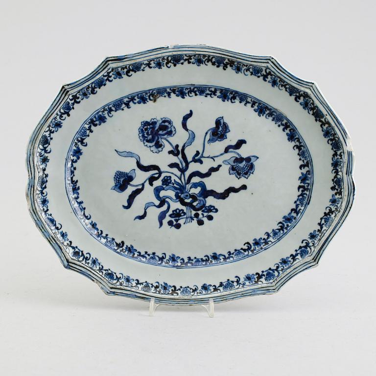 STEKFAT, porslin, Kina, 1700-tal.