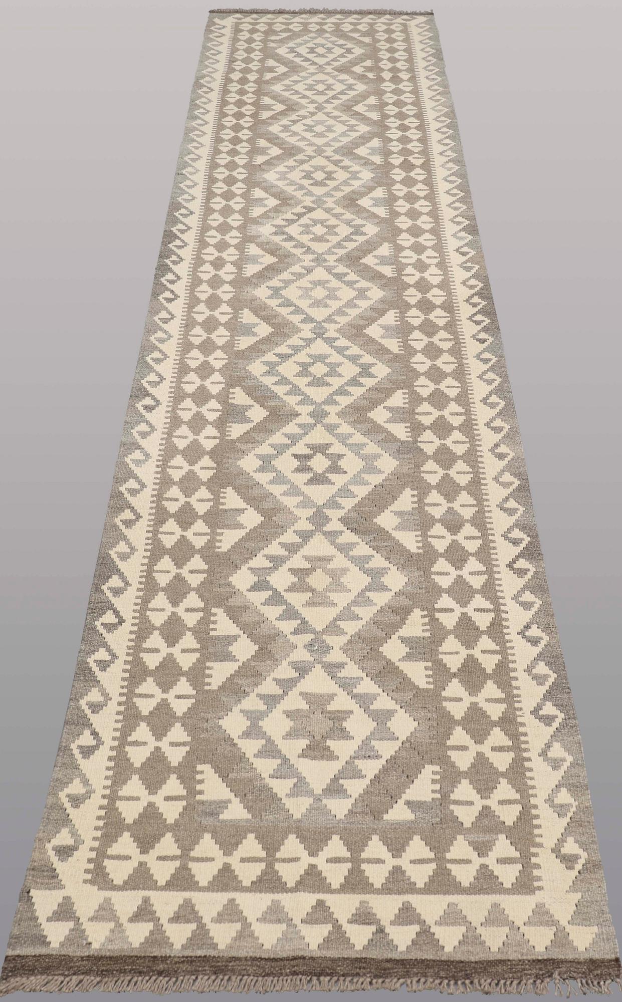 GALLERIMATTA, Kelim, ca 367 x 83 cm.