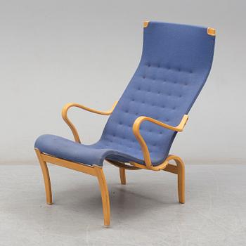 An end of the 20th Century beech 'Pernilla' easy chair by Bruno Mathsson.