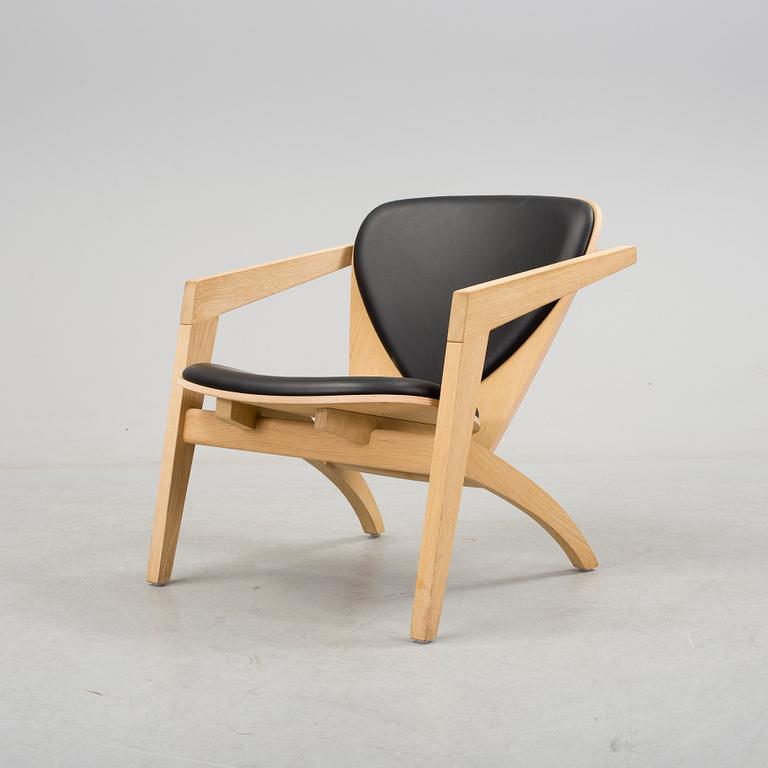 HANS J. WEGNER,