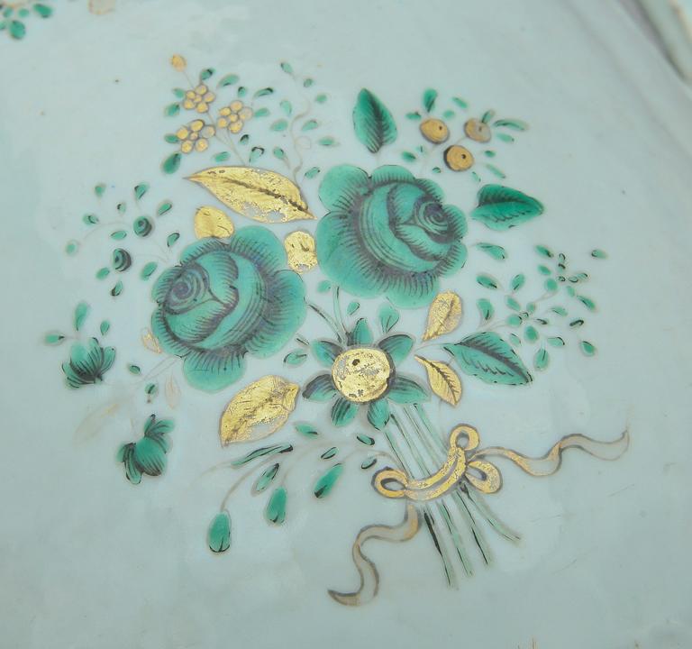 VINKYLARE, porslin, Kina, 1700-tal.
