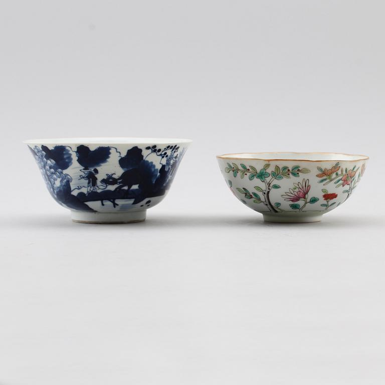 SKÅLAR, 2 st, porslin, Japan och Kina, 1800-/1900-tal.