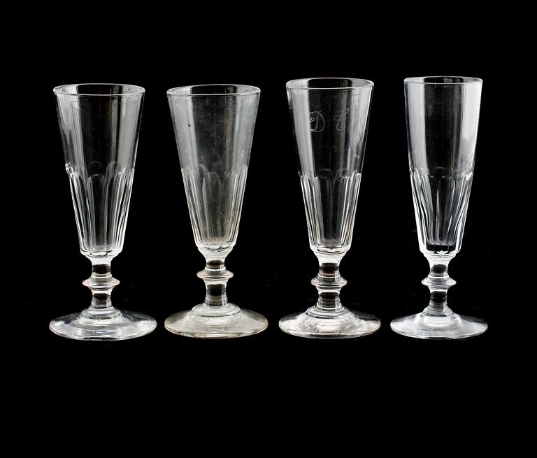 CHAMPAGESTRUTAR, 12 st snarlika, 1800-tal.