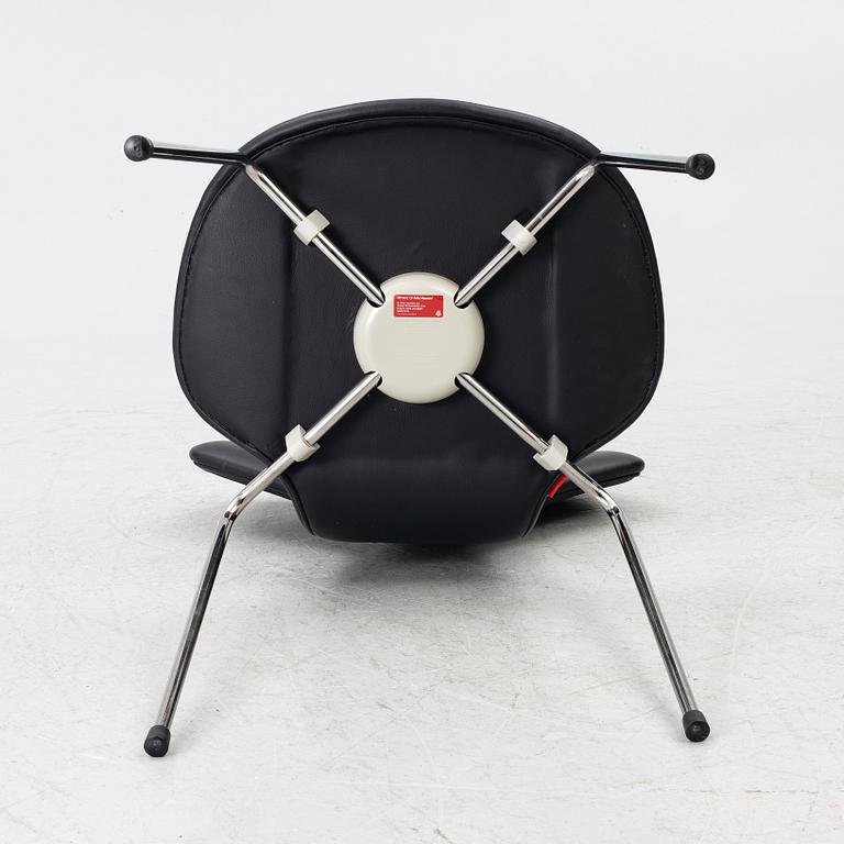 Arne Jacobsen, Chair, "Grand Prix", Fritz Hansen.