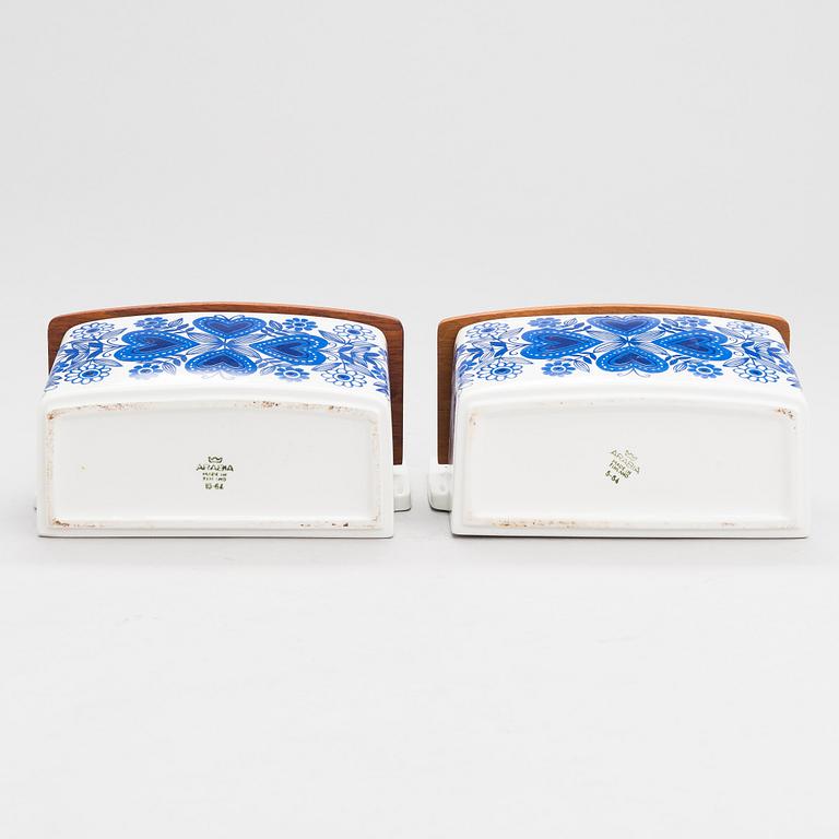 Raija Uosikkinen, Two faience wall jars "Sirpa"for Arabia, 1960s.