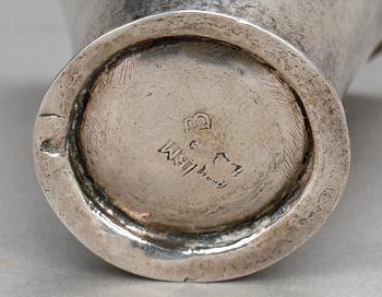 BÄGARE, silver, Johan Gustaf Björkman, Kungälv, troligen 1760. Vikt ca 29 gram.