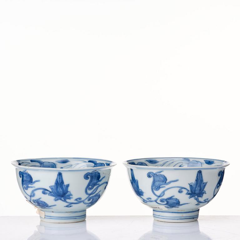 A pair of blue and whtie bowls, Ming dynasty, Wanli 17th Century with Chenghua mark.